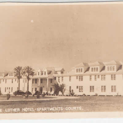 Luther Hotel-Apartments-Courts, Post card