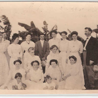 Opal Price yard with 18 people