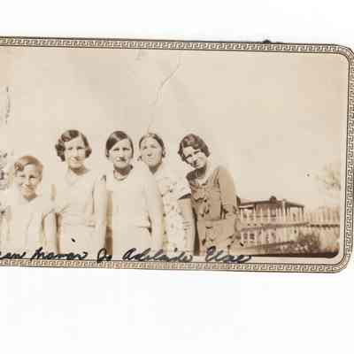 Jean, Marian, Jo, Adelaide, & Elise Callaway