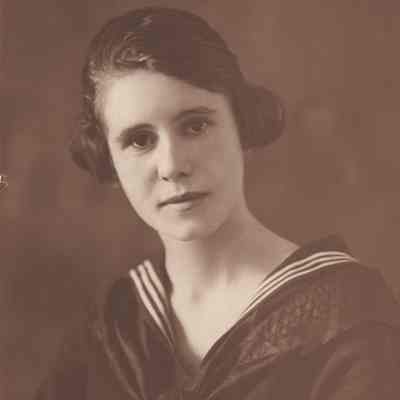 Portrait of Young Elsie Luther