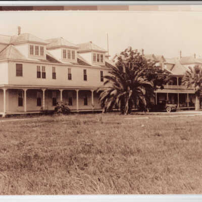 Luther Hotel, Old Porch