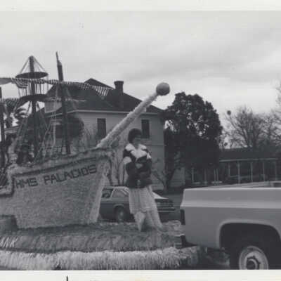 Shrimp Boat Float