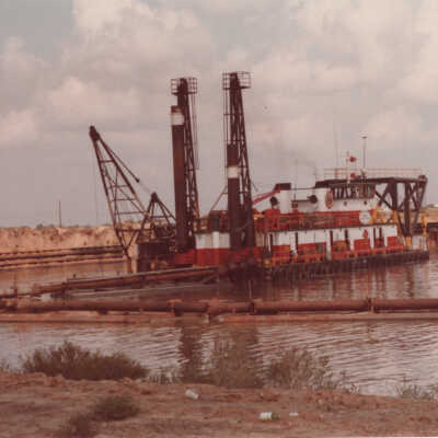 Dredging at New Turning Basin