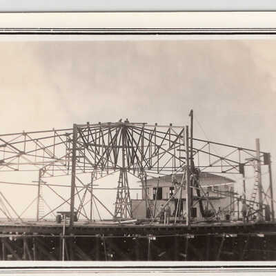 Pavilion, construction of roof beams W/ restaurant