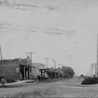 looking East on Mondamin from Osceola c1910