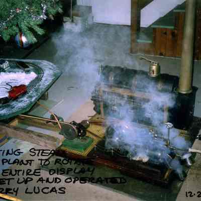 2004 - steam power plant used to rotate the Christmas tree