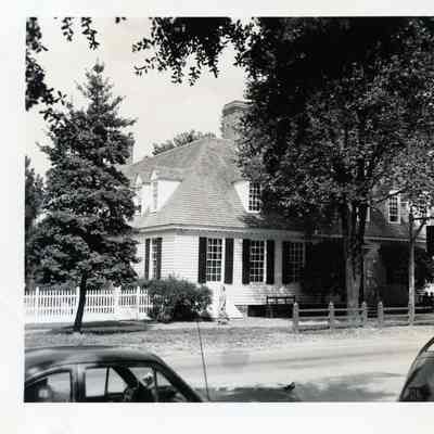 1949 Glidden Tour- Raleigh Tavern at Colonial Williamsburg (VA)