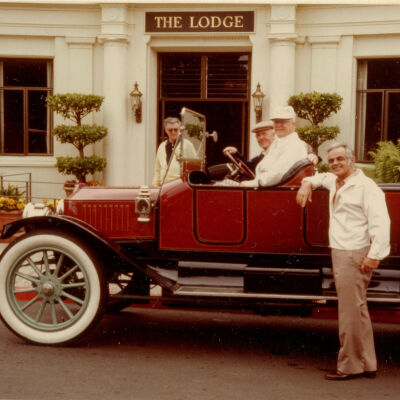 1982 Transcontinental Tour - Thomas C Marshall, Jr., Lindsay Greenplate and Anthony Rippo with the 1912 Stanley Model 87 at The Lodge, Pebble Beach, CA