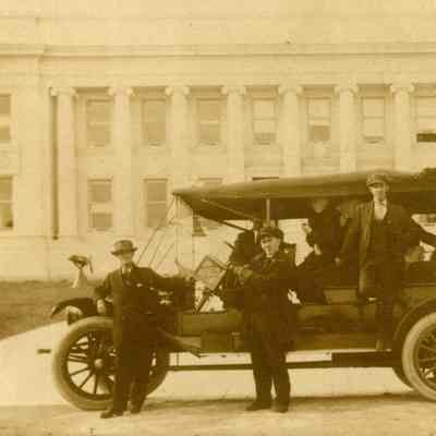 First automobile owned in Portland, ME, a Stanley steamer