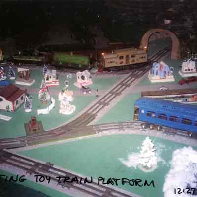 2004 - toy train display at the Christmas event