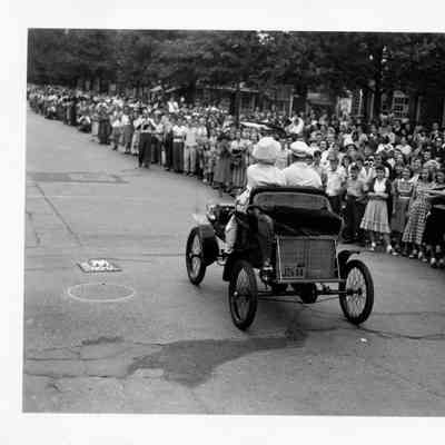 1949 Glidden Tour - tour cars on parade in Williamsburg, VA