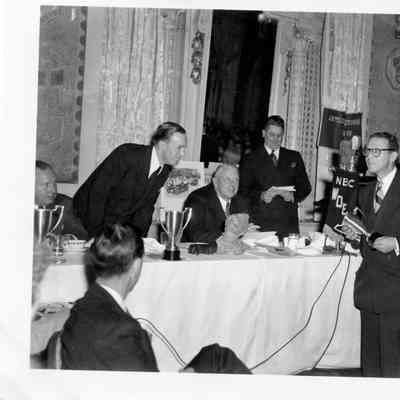 1949 Glidden Tour - awards ceremony with Bob Giier