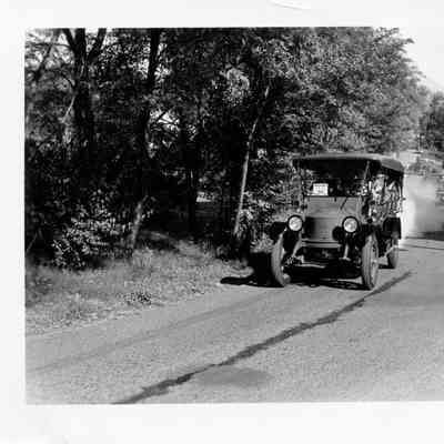 1949 Glidden Tour - 1915 Stanley Mountain Wagon driven by T. Clarence Marshall near Luray, VA