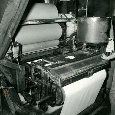 Crowell Tape Mill cloth to paper laminator machine