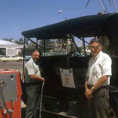 1972 Transcontinental Tour - refueling of the 1912 Stanley Model 87