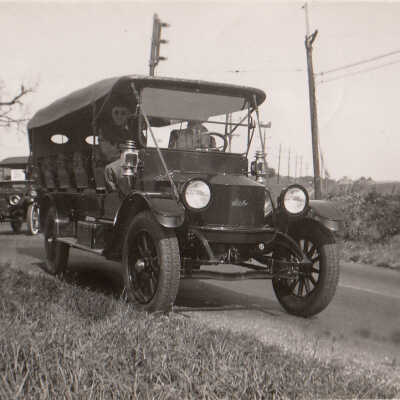 1948 or 1949 Glidden Tour - 1915 Stanley Mountain Wagon and the 1914 Model 607, 1948 or 1949