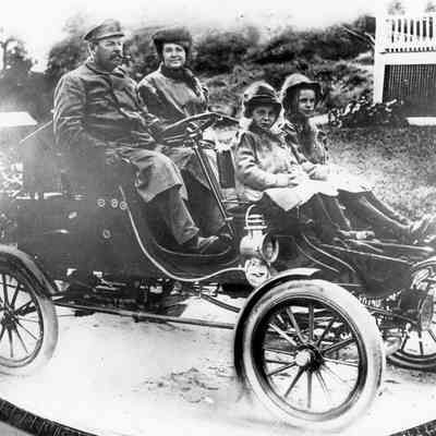 1904 or 1905 Stanley Model BX with steering wheel