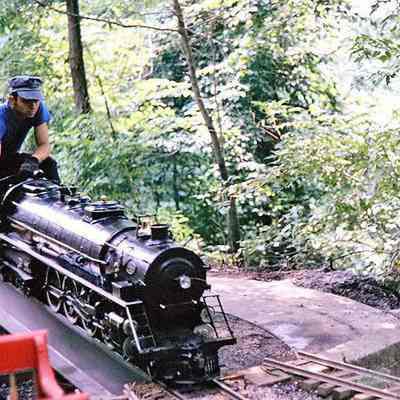 Engine 402 being operated by Larry Jensen behind the museum at Magic Age of Steam, 1973