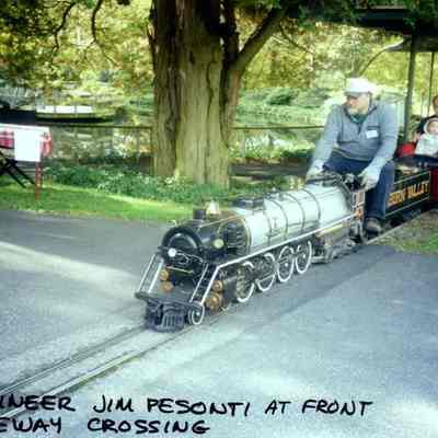 2004 - Jim Personti engineering the 401 at the October event