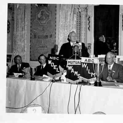 1949 Glidden Tour - awards ceremony at the Hotel DuPont
