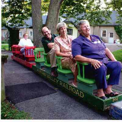 2005 - Governor Ruth Minner visiting Auburn Heights