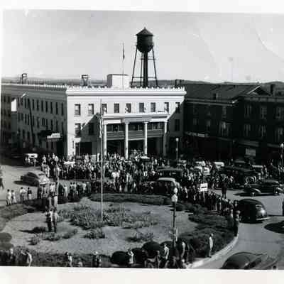 1949 Glidden Tour - cars at the start of the tour in Gettysburg, PA