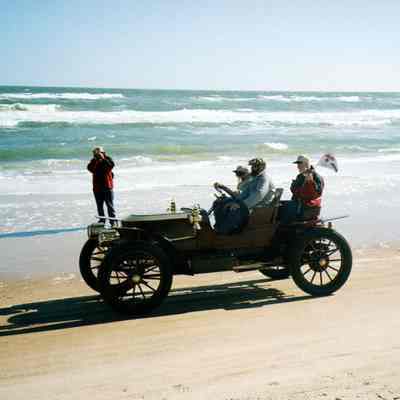 2006 - Thomas C Marshall, Jr., and Bill Rule in the 1907 Stanley Model K at Ormond Beach, FL