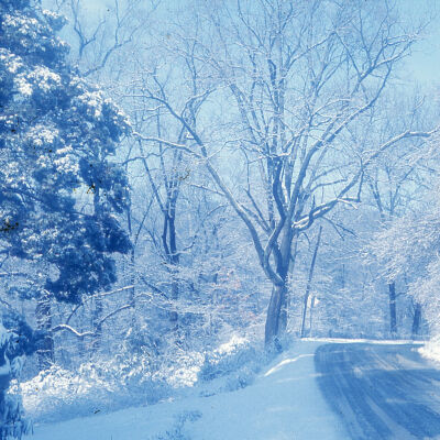 Christmas at Auburn Heights - snow on Route 82 in 1975