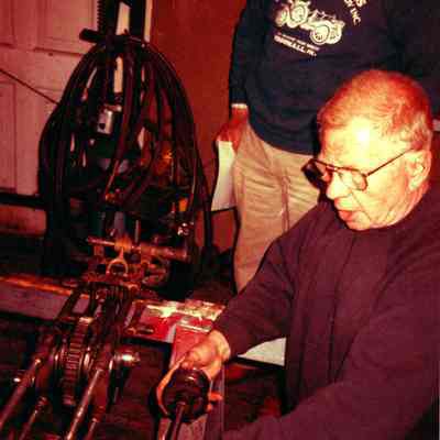 2001 - Steam Team rebuilding the Stanley Model EX engine