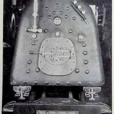Assembly of the AVRR "402", late 1940s