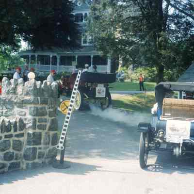 2007 - Auburn Heights Steam Car Tour arrives at Auburn Heights