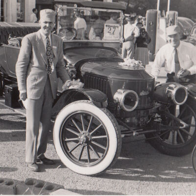 1949 Glidden Tour - Thomas C Marshall Jr and Bill Carr with the 1914 Stanley Model 607 in Front Royal, VA