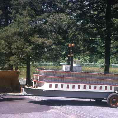 Magic Age of Steam - the arrival of the "Robert E. Lee", 1973