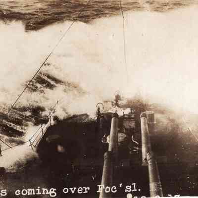 Heavy Seas coming over Foc'sl