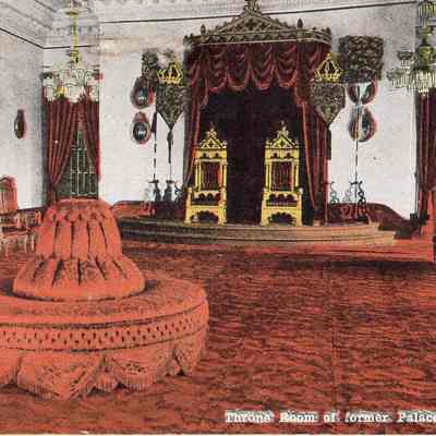Honolulu throne room