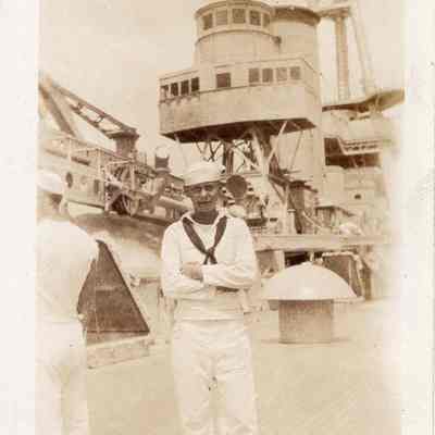 NY man poses aft of aft fire