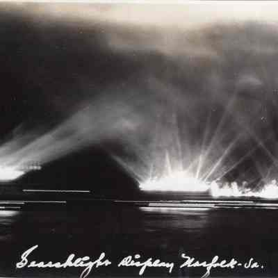 Searchlighters