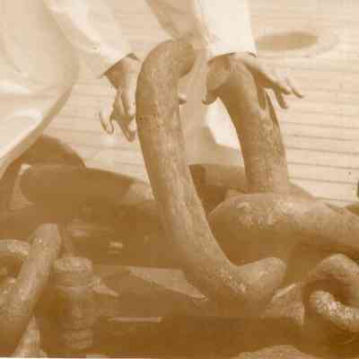 Mending anchor chain