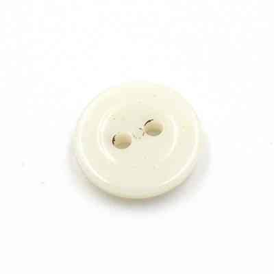 NY sewing white button #4