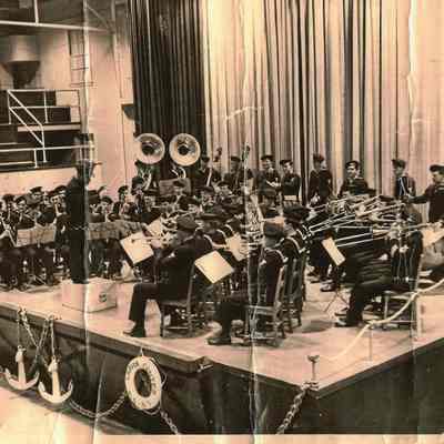 Ship band on stage