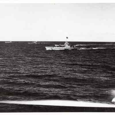 Submarine movement
