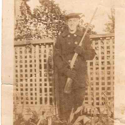Hyne's with rifle