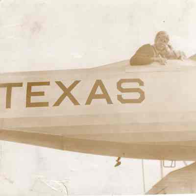 Pilot in spotplane
