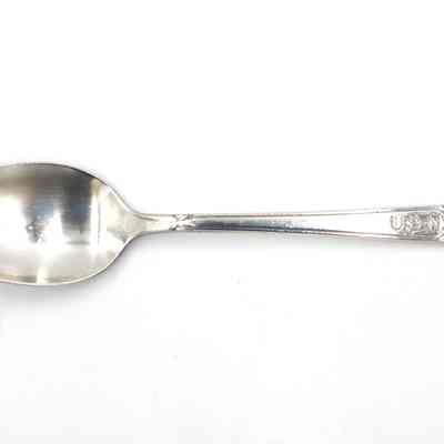 flower-handle spoon