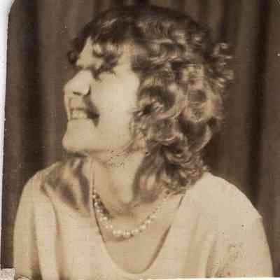 Woman in pearls