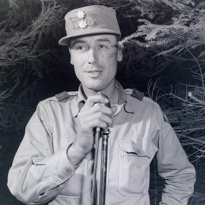 War game "enemy commander" at a microphone