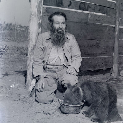 Ainu man who captured bear cub