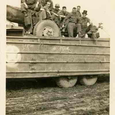 Soldiers posing on a DUKW