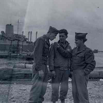 Soldiers smoking