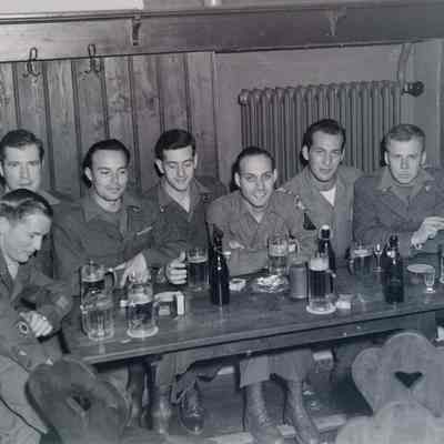 Soldiers at an enlisted men's club